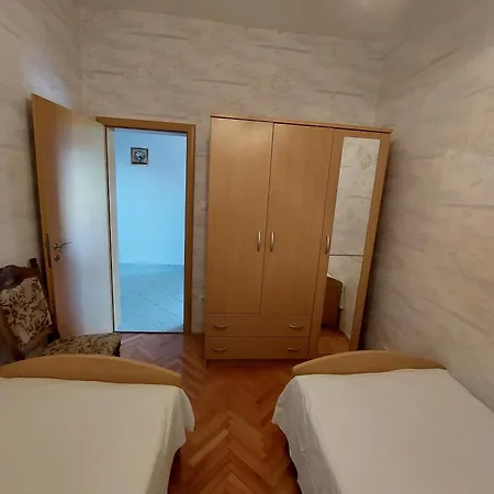 And With Parking Space - 4814 Гостевой дом 3*