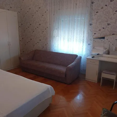 And With Parking Space - 4814 Гостевой дом Трогир